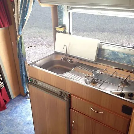 Motorhome In Montenegro 캠프장