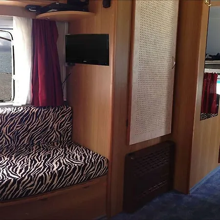 캠프장 Motorhome In Montenegro