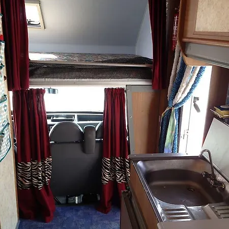 캠프장 Motorhome In Montenegro *