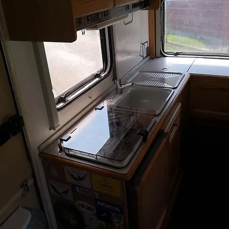 캠프장 Motorhome In Montenegro *