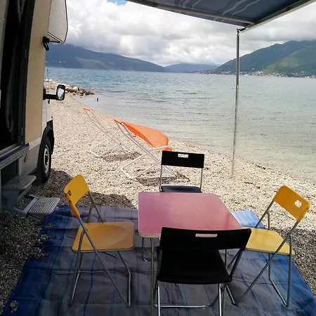 Motorhome In Montenegro * 포드고리차
