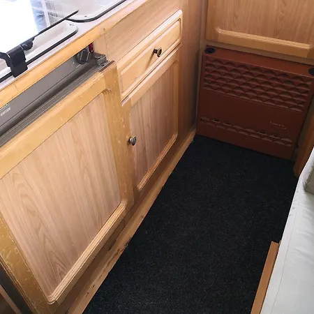 캠프장 Motorhome In Montenegro