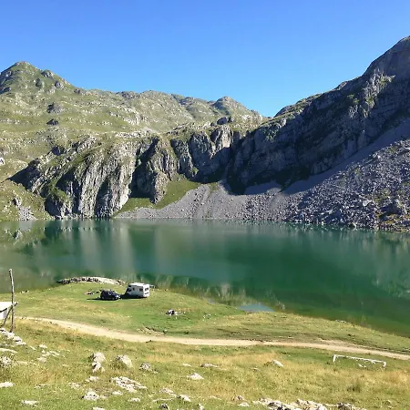 Kamp alanı Motorhome In Montenegro *