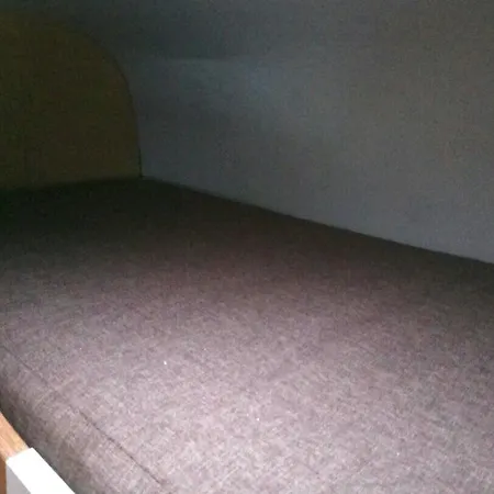 Kamp alanı Motorhome In Montenegro Podgoriçe