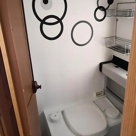 Motorhome In Montenegro Kamp alanı *